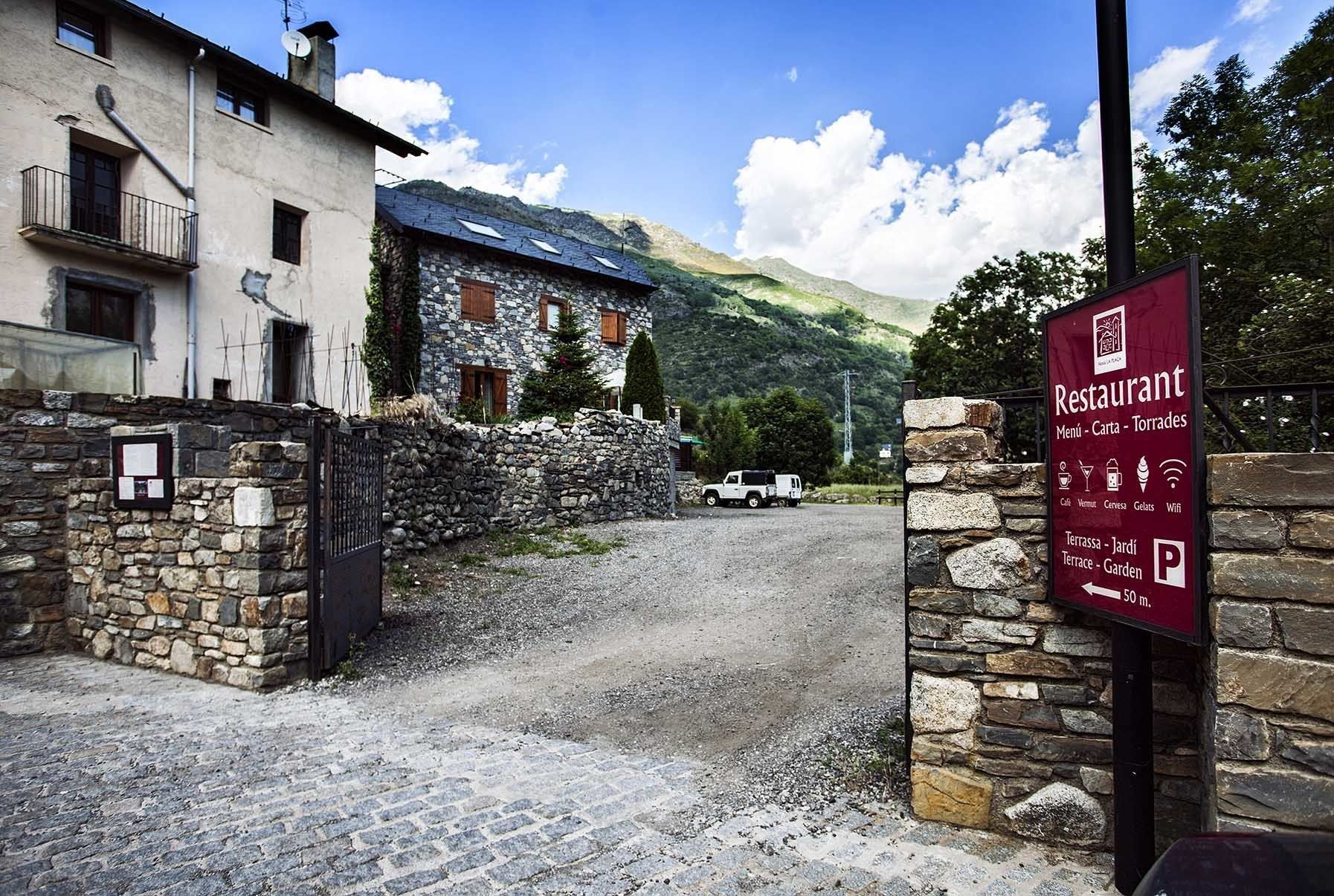 Foto - Hostal La Plaça