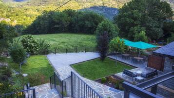 2 slaapkamers, een kluis op de kamer, een bureau
