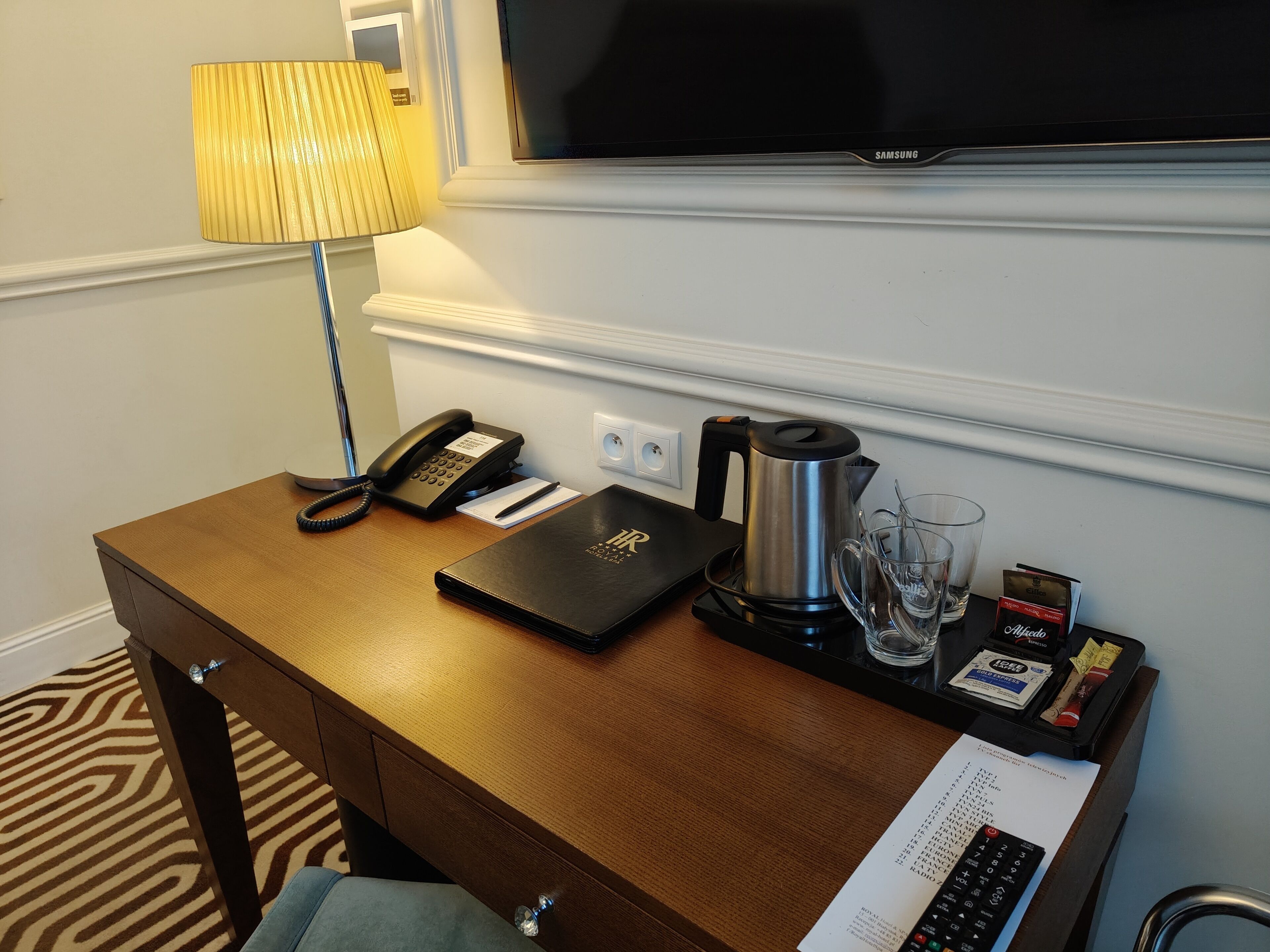 superior double or twin room | minibar, in-room safe, desk, iron/ironing board