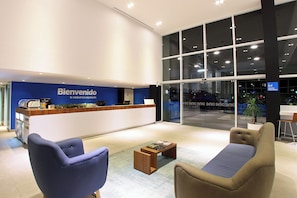 Lobby - One Cuautitlan (Cuautitlan Izcalli)