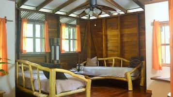 Deluxe Villa, 1 Bedroom, Terrace, Private Garden | Sala de estar