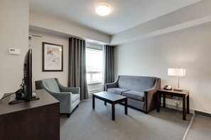 Tallelokero huoneessa, työpöytä