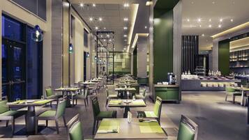 Déjeuner et dßner servis sur place, vue sur le jardin