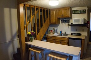 Deluxe Room, Multiple Bedrooms, Lake View | 1 bedroom - Lela's Landing (Hot Springs)