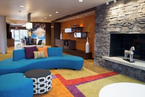 Lobby - Fairfield Inn & Suites by Marriott Dickson (Dickson)