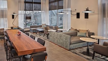 Cocktail bar