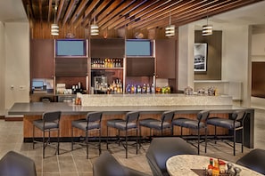Cocktail bar - Hyatt Place State College (State College)