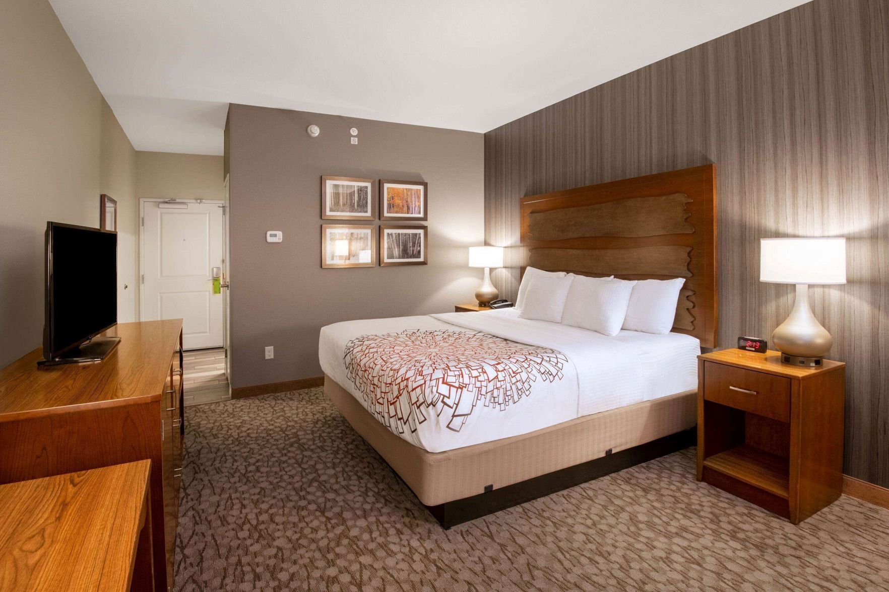 Premium bedding, pillowtop beds, desk, iron/ironing board
