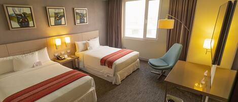 Chambre avec lits jumeaux | 1 chambre, minibar, coffres-forts dans les chambres, bureau