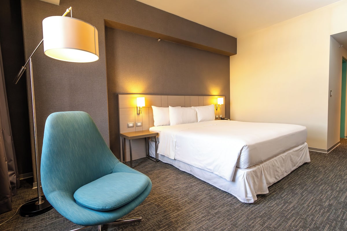 superior room | 1 bedroom, minibar, in-room safe, desk