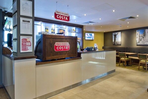 Restaurant - Premier Inn Cheltenham Town Centre (Cheltenham)