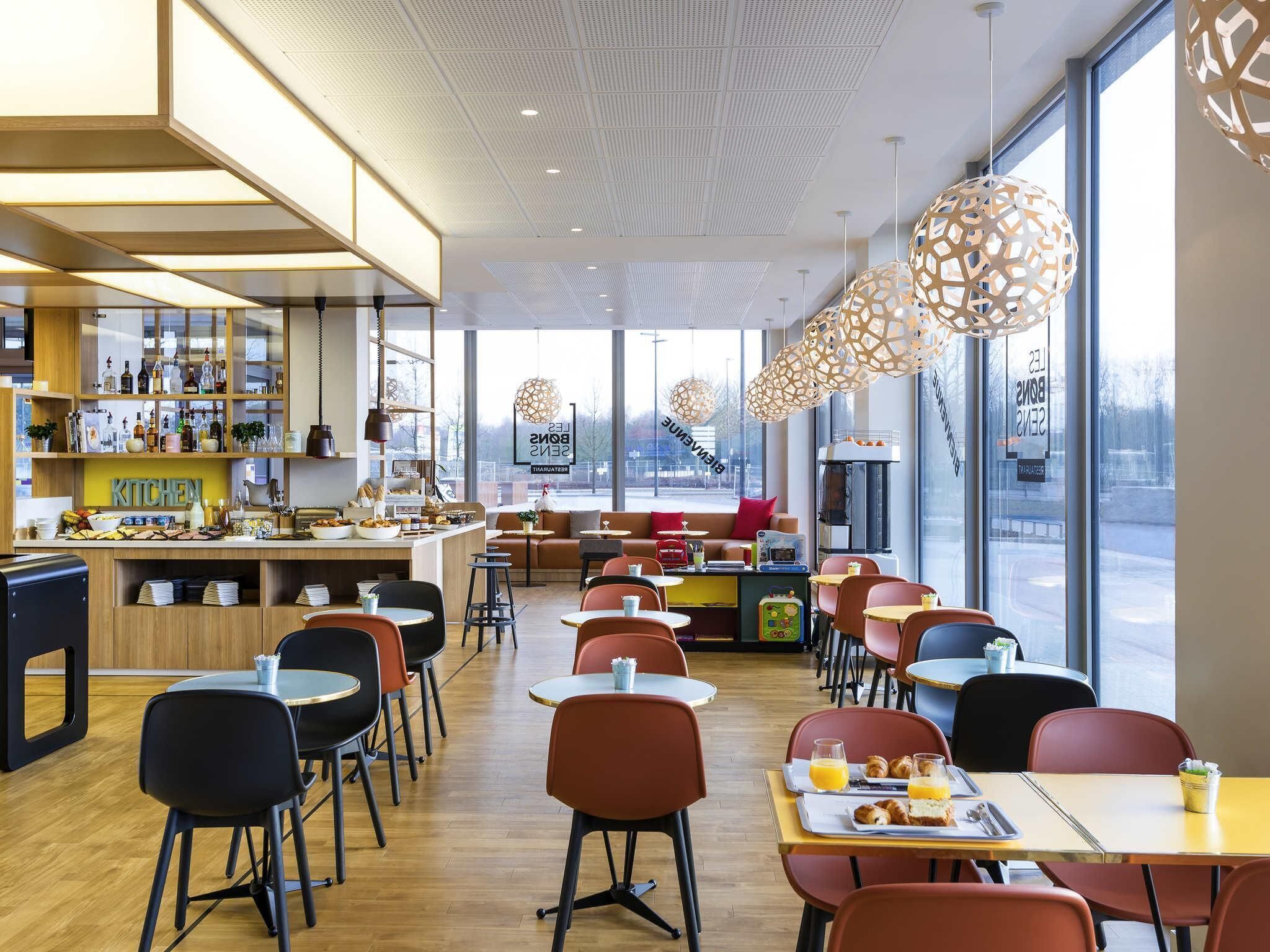 Foto - ibis Styles Versailles Guyancourt