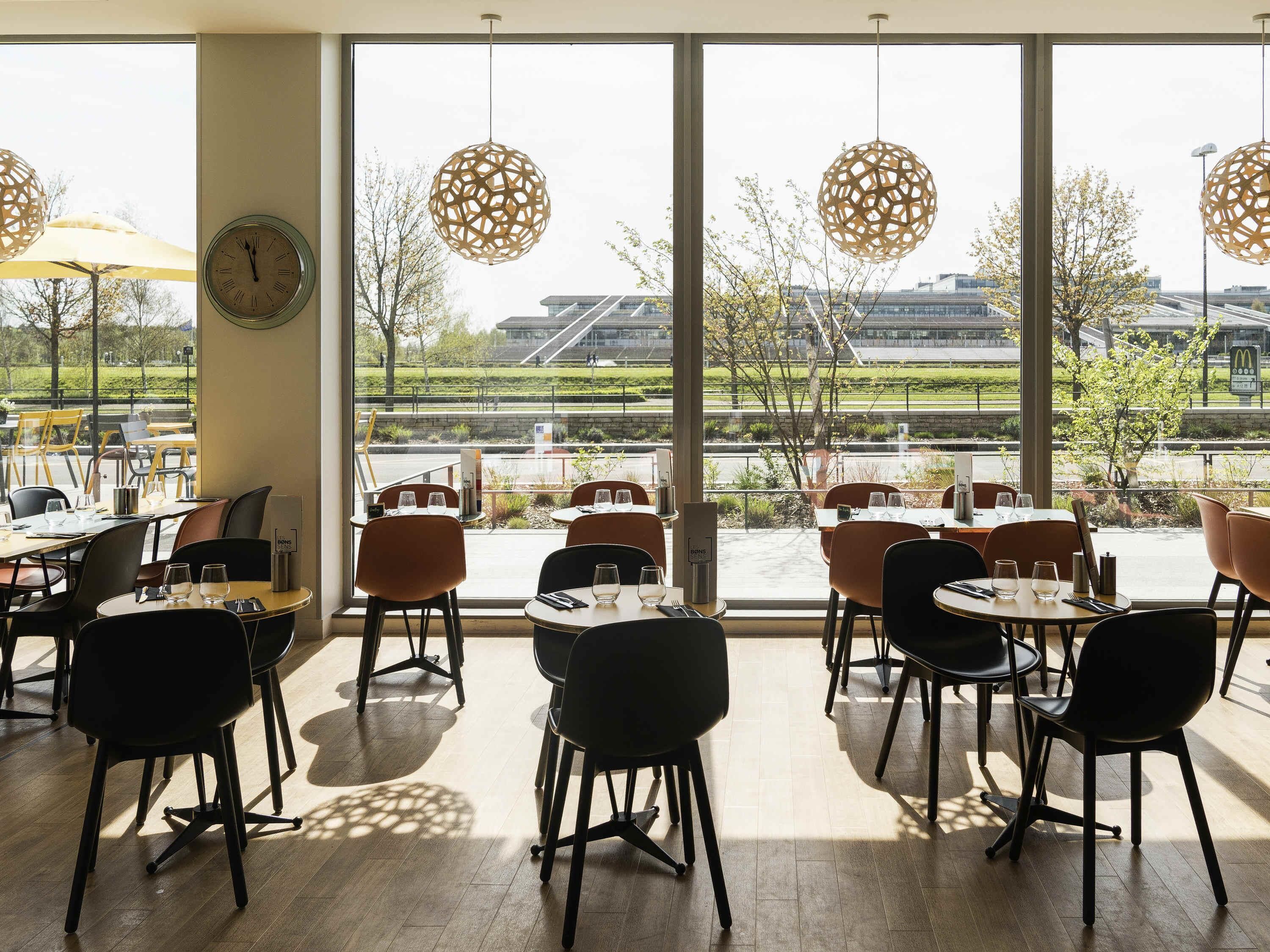 Foto - ibis Styles Versailles Guyancourt