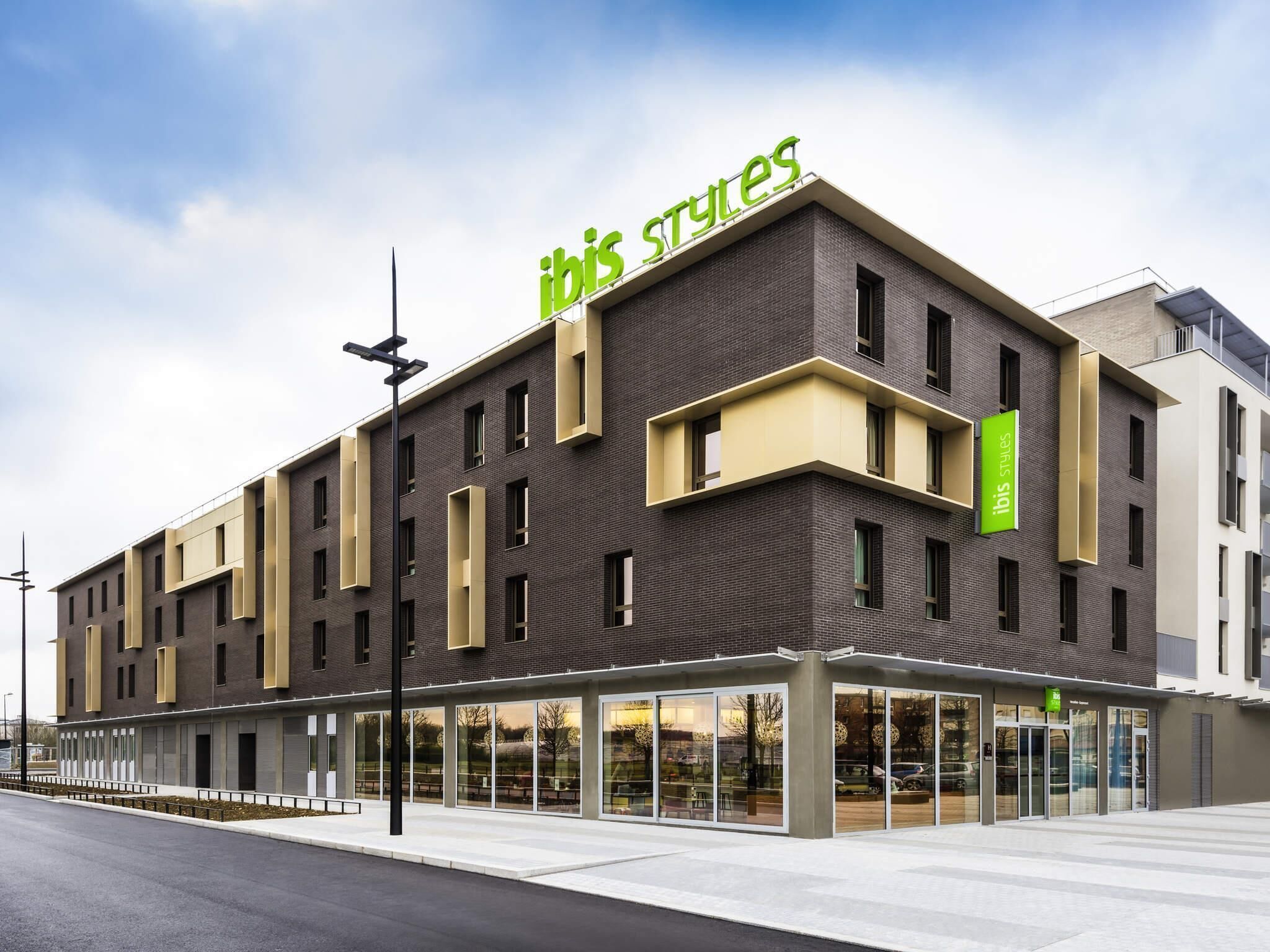 Foto - ibis Styles Versailles Guyancourt