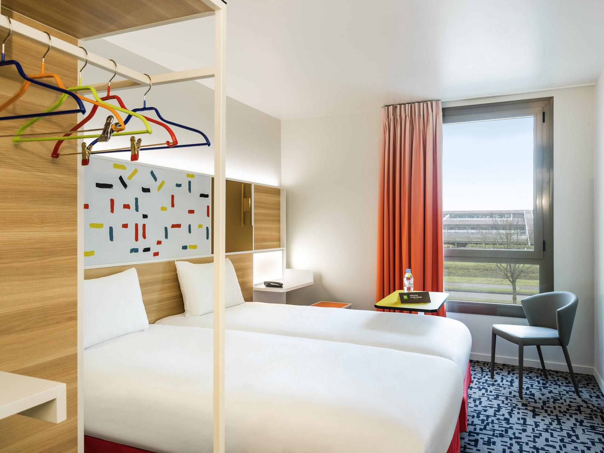 Foto - ibis Styles Versailles Guyancourt