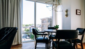 Spiseområde på rommet