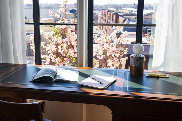 Luxe beddengoed, donsdekens, pillowtop-bedden, een minibar