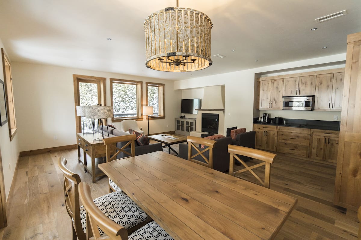 suite, 2 bedrooms | premium bedding, in-room safe, desk, free wifi