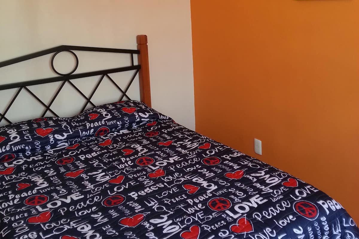 Down comforters, Tempur-Pedic beds, iron/ironing board, free WiFi