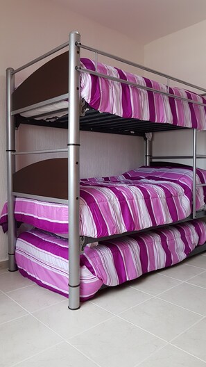 Down comforters, Tempur-Pedic beds, iron/ironing board, free WiFi - Suites Riviera Maya (Playa del Carmen)