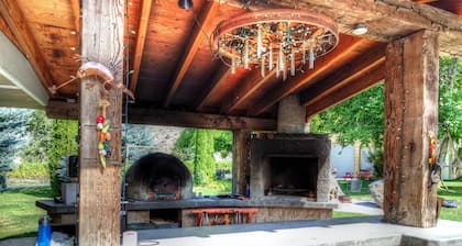 Similkameen Wild Resort & Winery