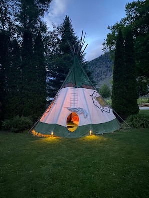 Room - Similkameen Wild Resort & Winery (Keremeos)