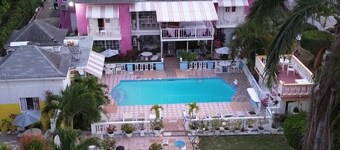 PinkHibiscus Guest House