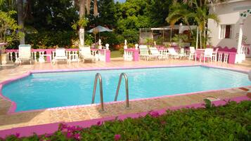 Piscina a l'aire lliure