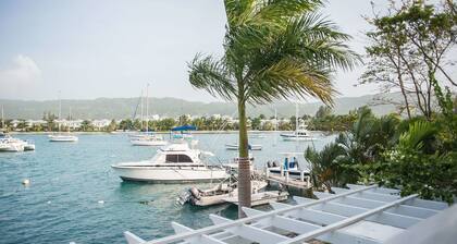 Seawind On the Bay - Apartments