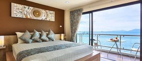 Minibar, coffres-forts dans les chambres, bureau, chambres insonorisées