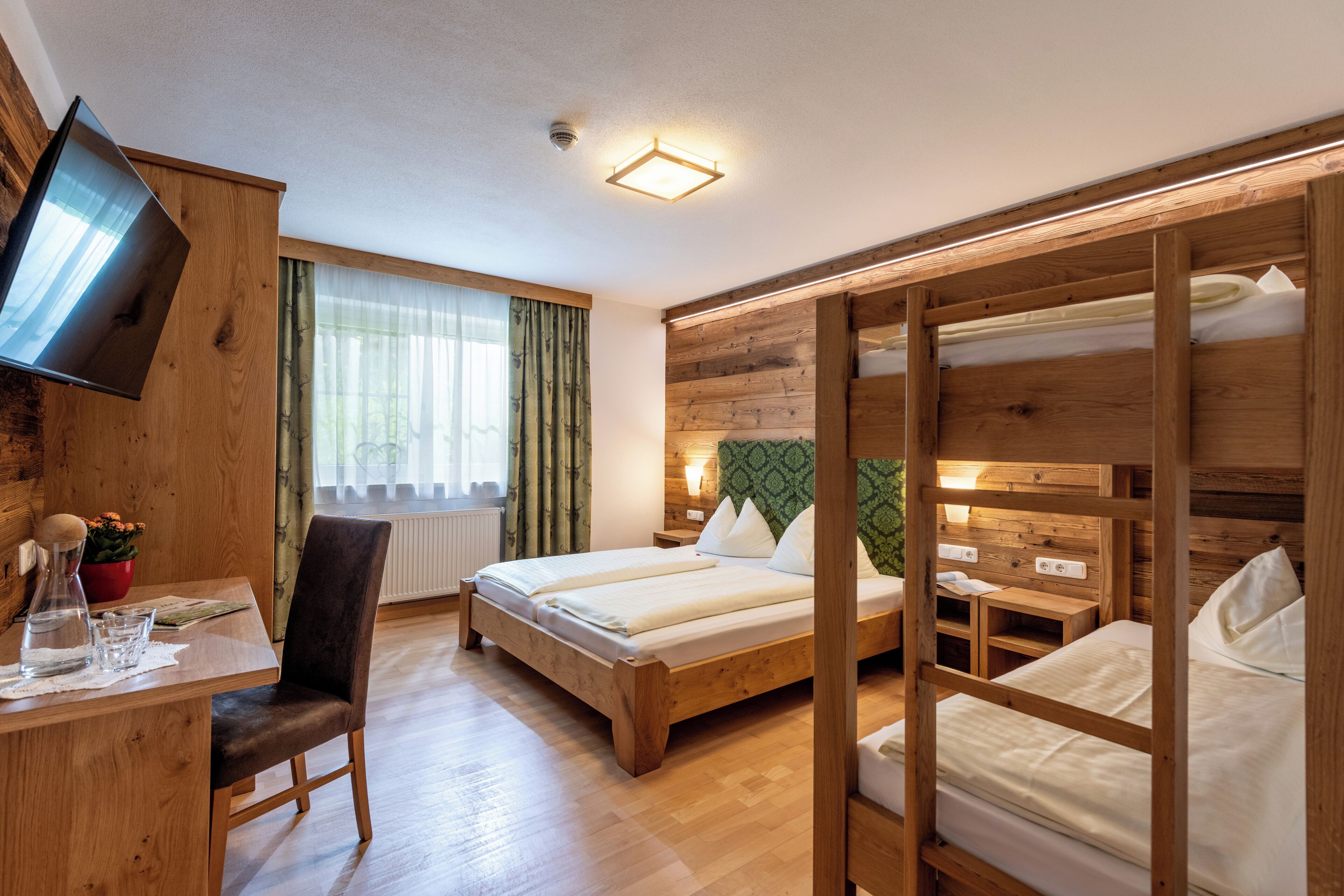 familyroom (2 adults and 2 children without balcony) | 1 bedroom, free wifi, bed sheets