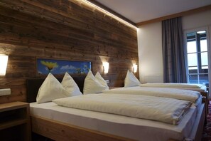 Triple Room | Free WiFi, bed sheets - Hotel Apart Garni Heisenhof (Westendorf)