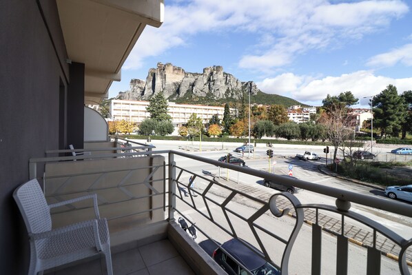 In-room safe, iron/ironing board, free cribs/infant beds, free WiFi - Orfeas Hotel (Kalabaka)