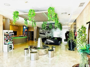 Reception - Hotel La Cantueña (Fuenlabrada)