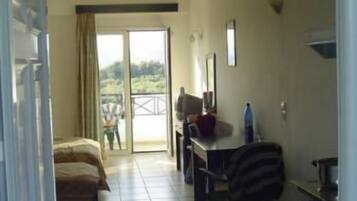 Estúdio | Área de estar | TV