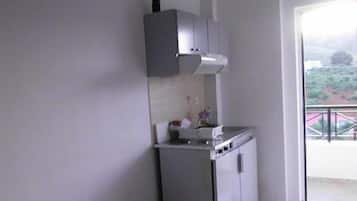 Fridge, stovetop, coffee/tea maker, cookware/dishes/utensils