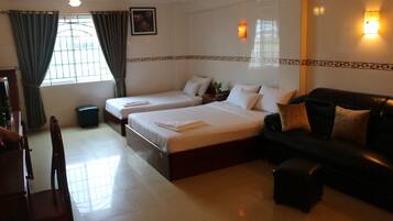 VIP Room | Minibar, soundproofing, rollaway beds, free WiFi