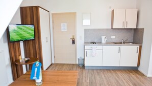 Leilighet – business, 1 soverom | Eget tekjøkken | Kjøleskap, kokeplater, vannkoker og kjøkkenutstyr