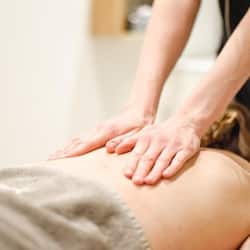 Sauna, steam room, Turkish bath/hammam, body treatments, mud baths
