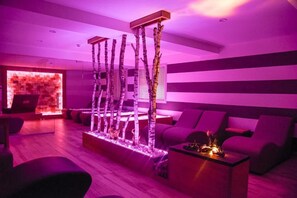 Sauna, Dampfbad, Türkisches Bad/Hamam, Körperbehandlungen, Schlammbad