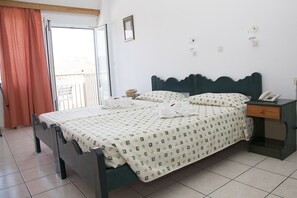 Basic Triple Room, 1 Bedroom