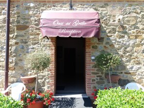 EntrĂ©e de lâhĂ©bergement