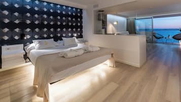 Suite, terrassa, vistes al mar (heaven, high floors) | Roba de llit d'alta qualitat, minibar i caixa forta a l'habitació