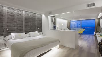 Suite, Terrace, Sea View | Premium bedding, minibar, in-room safe, blackout curtains