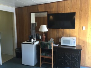 Escritorio y internet por cable gratis 