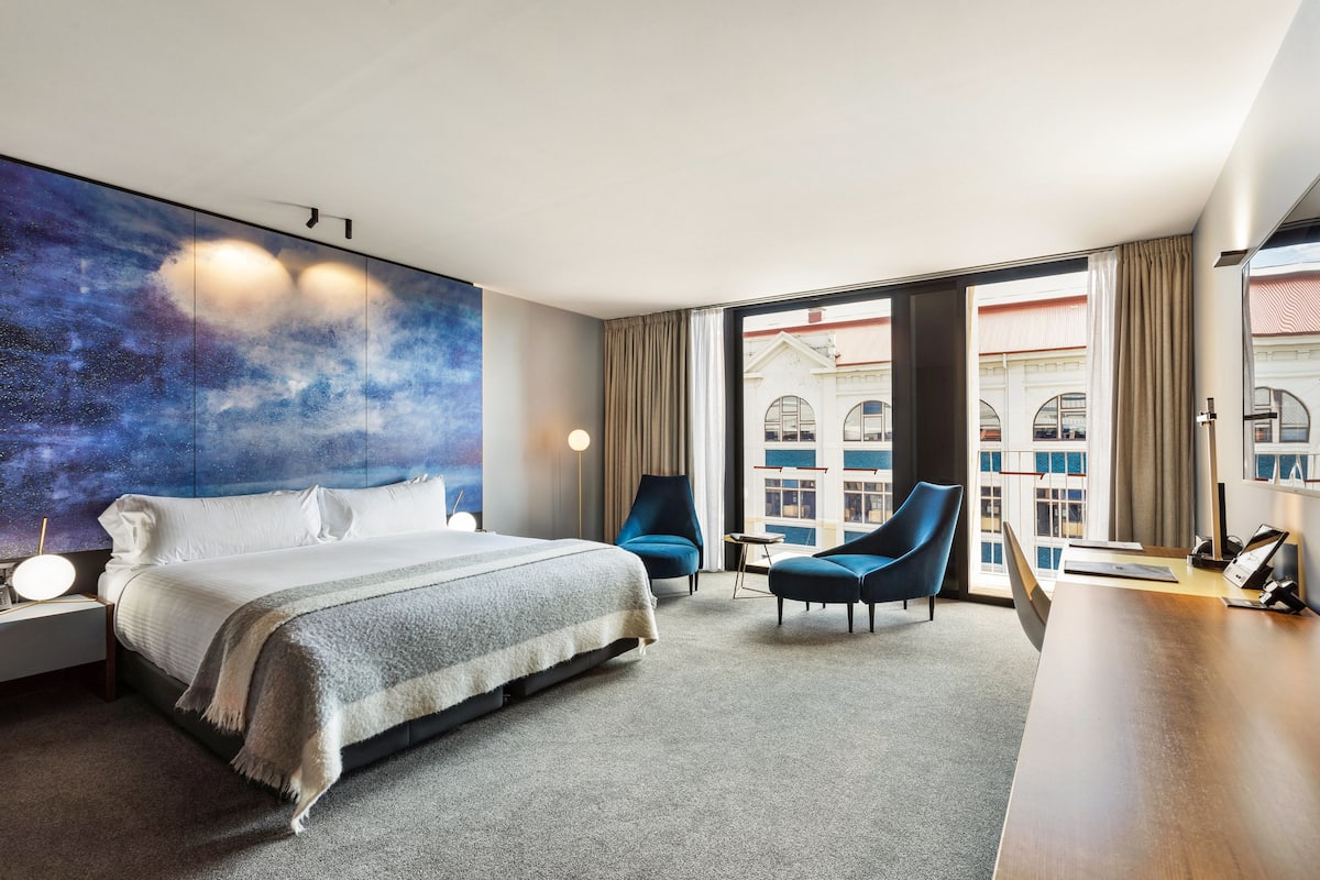 Quarto (Hunter) | 1 quarto, roupas de cama premium, frigobar, cofres nos quartos