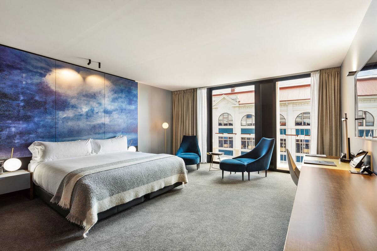 hunter street room | 1 bedroom, premium bedding, minibar, in-room safe