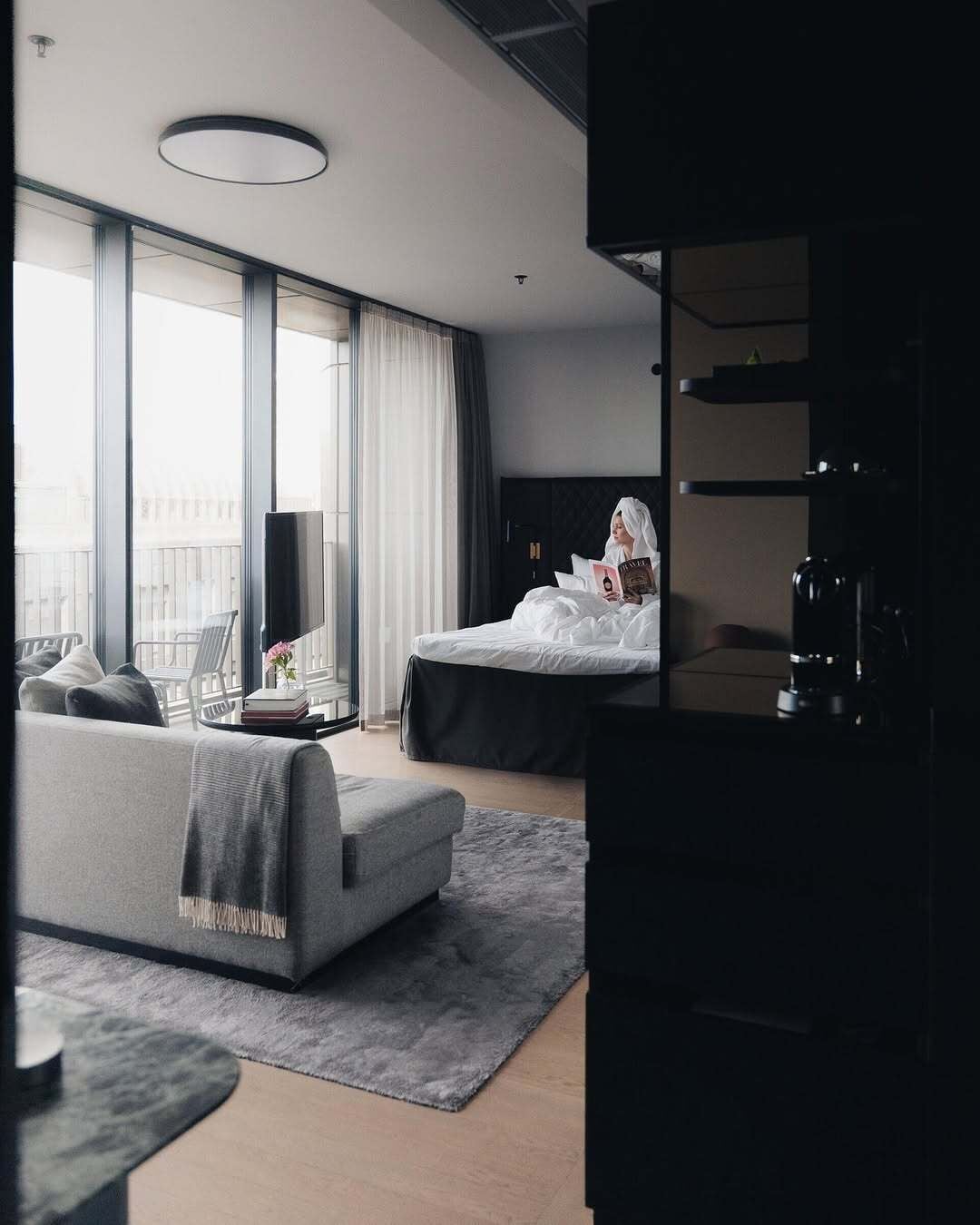 小型套房 | 高档床上用品、羽绒被、迷你吧、客房内保险箱