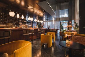 Dining - At Six (Stockholm)