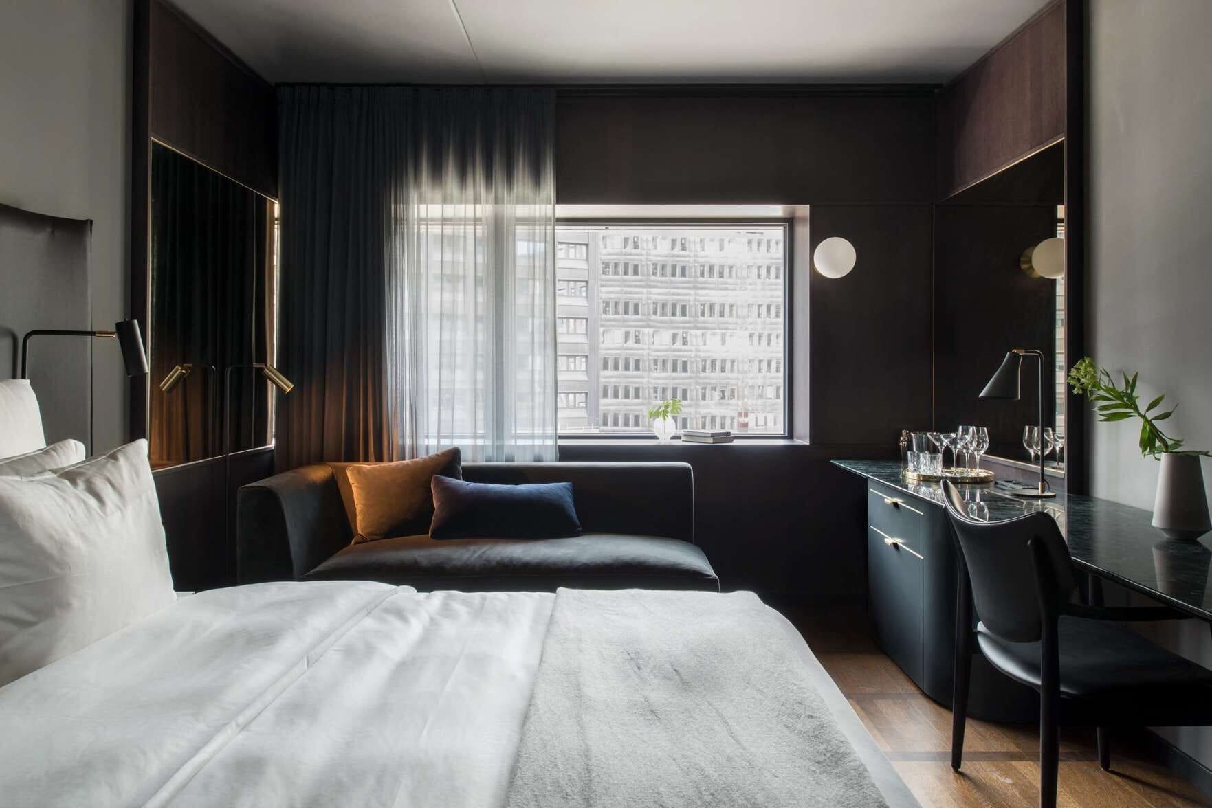Hochwertige Bettwaren, Daunenbettdecken, Minibar, Zimmersafe